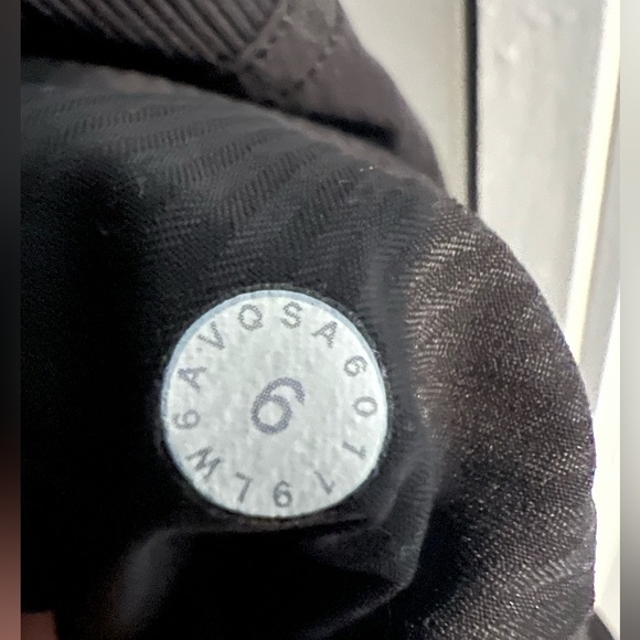 Lululemon Dance Studio Crop *25" - Picture 7 of 9